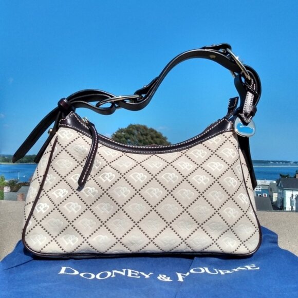 NEW, Vintage D&B Signature Quilted Logo Harness Shoulder Bag - Picture 5 of 16